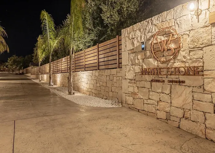 White Stone - Orion Tatil Evi *